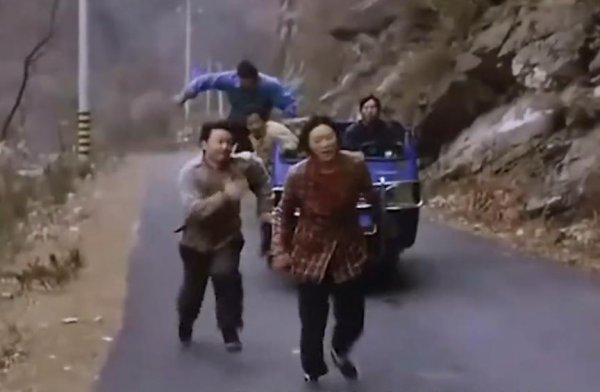 大学生为钱牺牲自己的过程