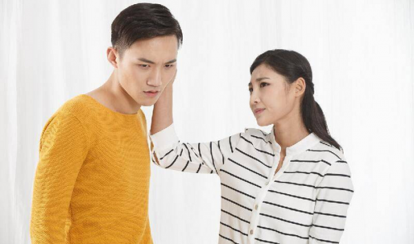 夫妻吵架谁先认错比较好