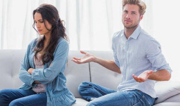 夫妻吵架谁先认错比较好