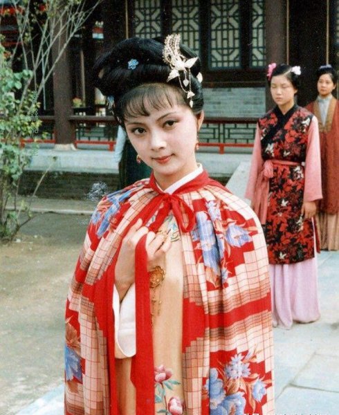 石头记为什么叫红楼梦