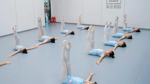 中国舞考到几级才有用