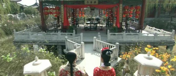 纯元皇后是若曦吗