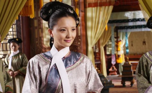 甄嬛传四阿哥是谁生的孩子