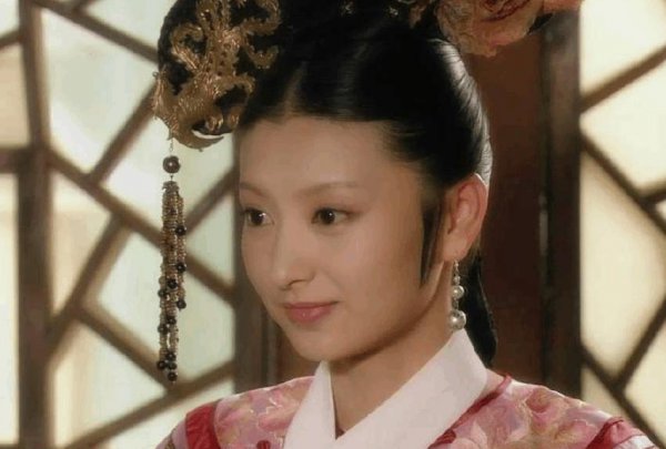 甄嬛传四阿哥是谁生的孩子