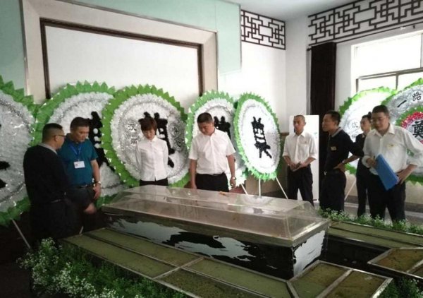 想去火葬场工作请问哪里招人