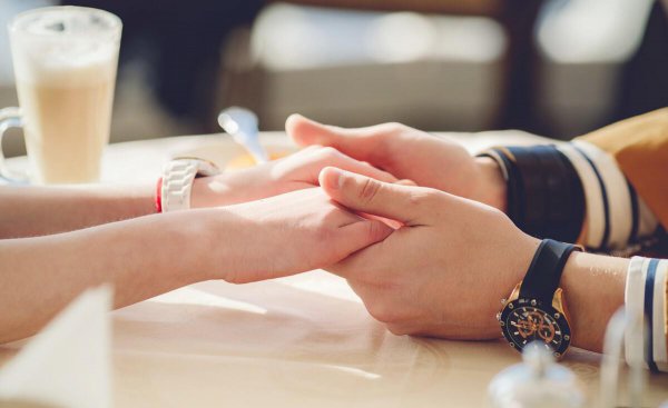 异地恋越来越不想聊天了