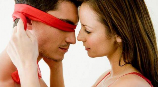 第一次接吻就伸舌头说明什么