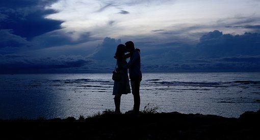 怎么能和情人保持长久的感情