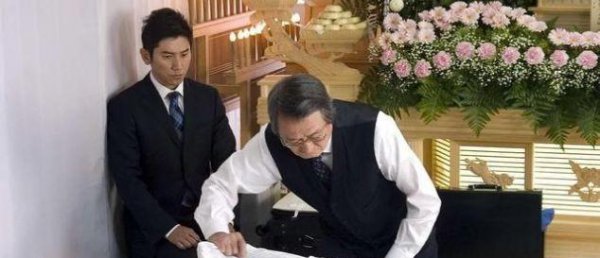 入殓师一般工资多少