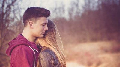 异地恋女朋友要分手怎么挽回 复合挽回异地女友的方法