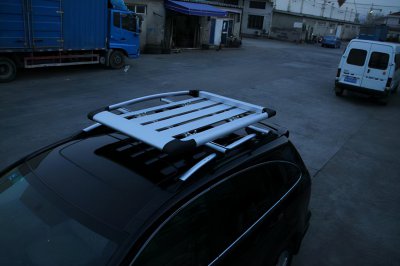 车顶行李架装行李有交通规定吗 车顶加装行李架违法吗