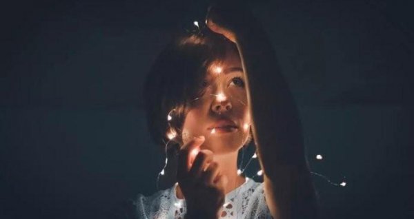 男人面对有感觉的女人