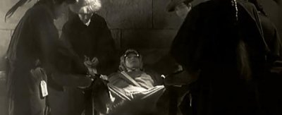 太监是把哪里割掉了 太监是没有睾丸还是没有阴茎