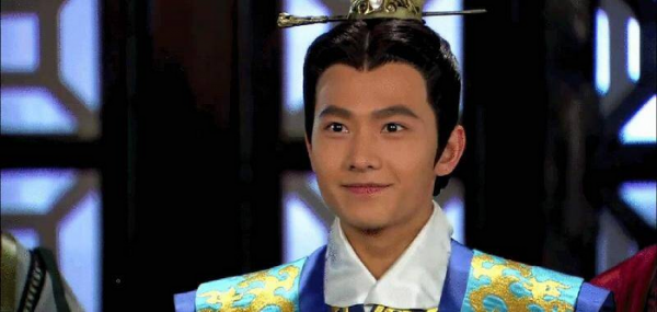 曹操的哪个儿子继承了他的位置