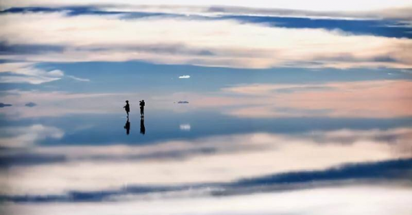 男人脚踏两船他更爱谁