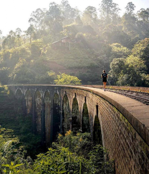 男人脚踏两船他更爱谁
