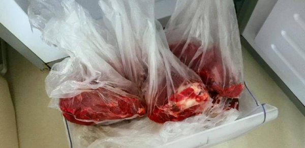解冻肉的最快方法