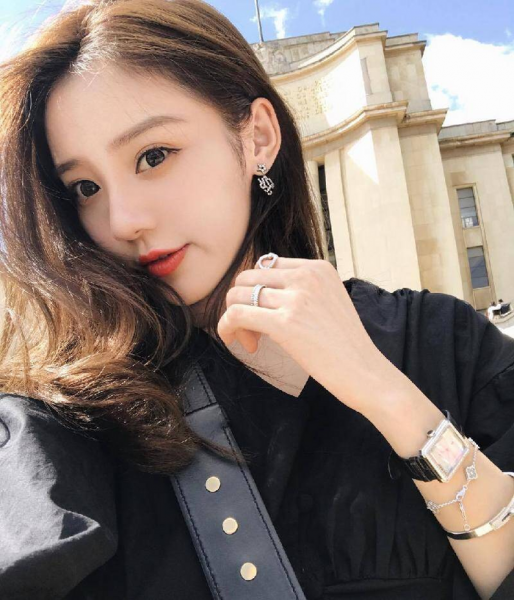 和女生聊天的技巧与方法