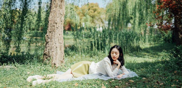 怎么让女生主动找你聊天