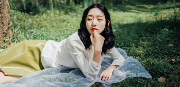 怎么让女生主动找你聊天