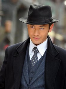 许文强最爱的女人是谁 许文强到底爱不爱冯程程