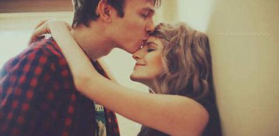 老男人对小三动了真情的表现 男人维护小三的心理