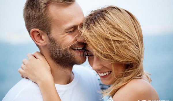 老公一个月不碰我是不是出轨了