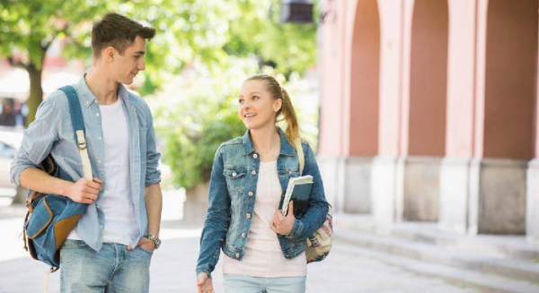 男女暧昧的表现有哪些