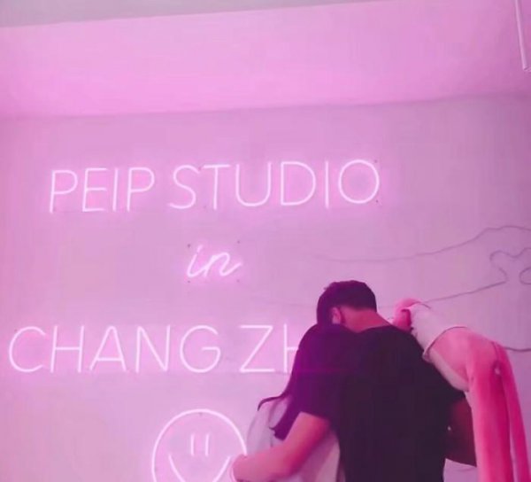 男生喜欢一个女生的表现