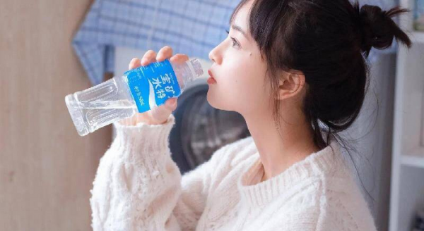 跟女朋友聊天没话题了怎么办