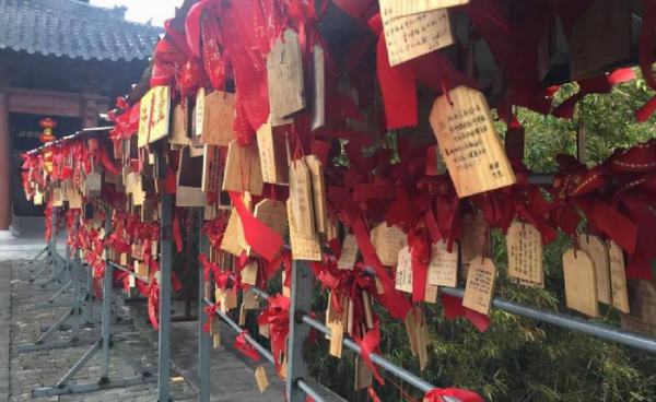 中国的尼姑最早是何时出现的