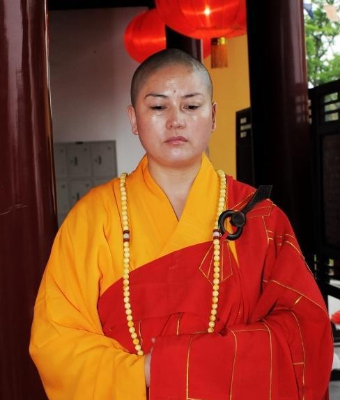 中国的尼姑最早是何时出现的