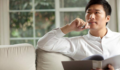 女朋友不理你正确的处理方法 女朋友对我不理不睬的怎么办