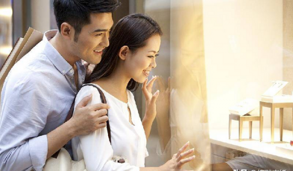 如何追求自己喜欢的女孩子