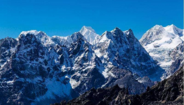 珠穆朗玛峰最新高度