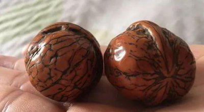 盘了40年的普通核桃值多少钱 核桃盘玩40年是什么样