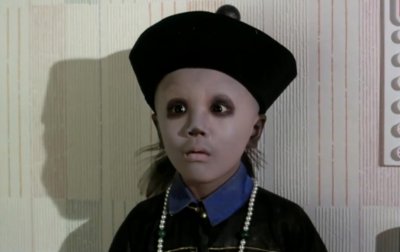 为什么僵尸都穿清朝官服 僵尸选清朝官服的原因