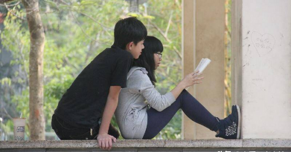 怎么看一个女孩子是不是喜欢你