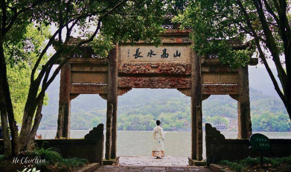 富春山居图画的是哪里