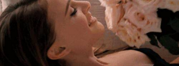 爱情里欲擒故纵是什么意思