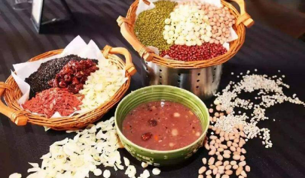 中国民间为什么要吃腊八粥