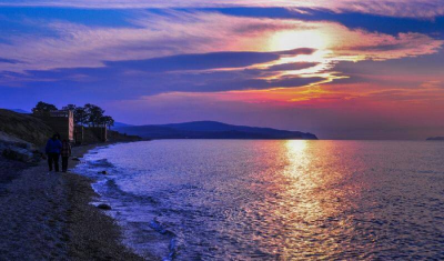 世界上最深的湖是什么湖 世界上最深的湖泊