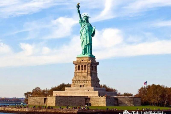 埃菲尔铁塔是哪个国家的