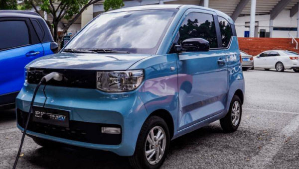 女生五六万买什么车最好