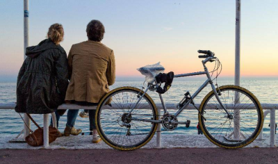 夫妻异地怎么维持感情交流 异地什么东西可以增进感情