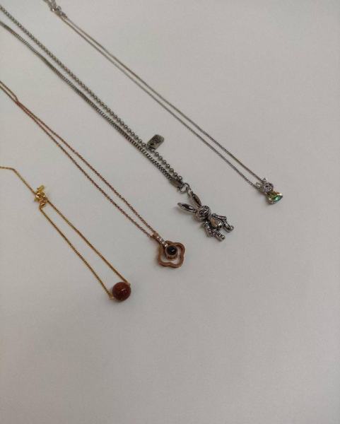 细项链打结了小妙招