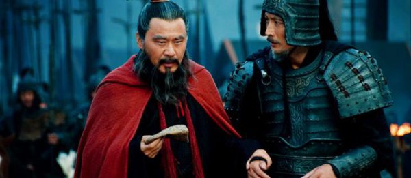 是谁在华容道放走了曹操