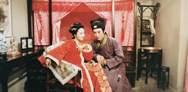 贾蓉和王熙凤是什么关系