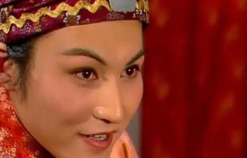 贾蓉和王熙凤是什么关系