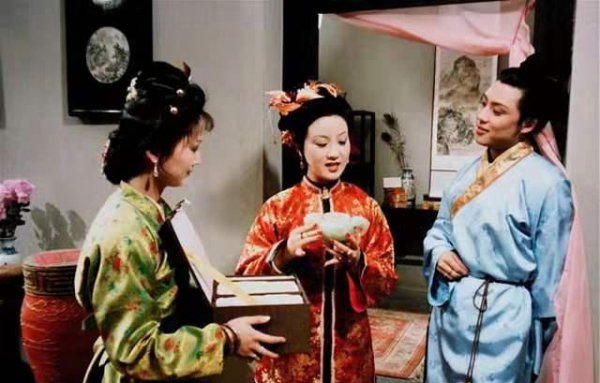 贾蓉和王熙凤是什么关系